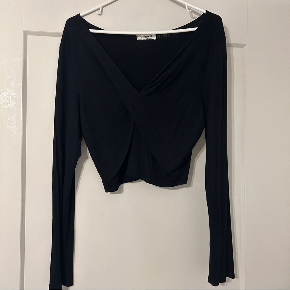 Ginger G Crossover Long Sleeve Crop Top Large